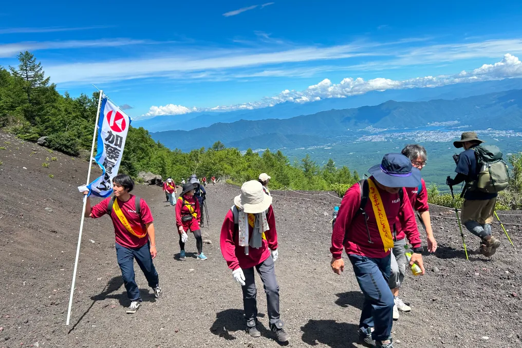 富士山清掃活動時の写真